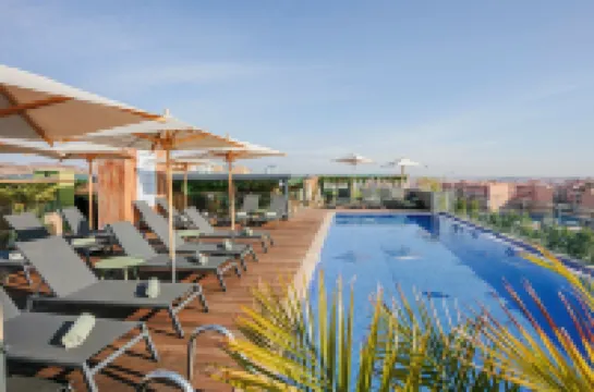 เนียร์โย โฮเทลส์