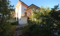 Spacious House with Garden - Hot Tub