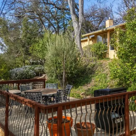 Charming 4-bedroom house with WiFi and AC in lovely Sonora Отели в г. Сонора