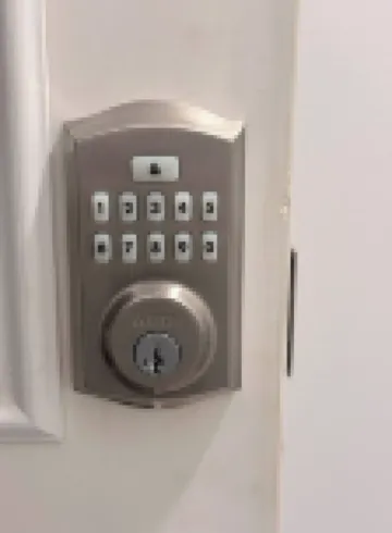 Charming Family-friendly House Rental in Edmonton