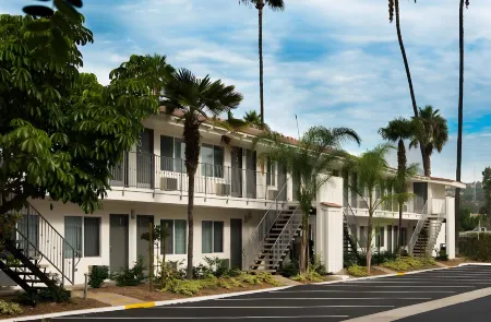 Hotel Iris - Mission Valley-San Diego Zoo-SeaWorld