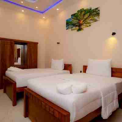 Infenta's Villa Hotel & Restaurant Rooms