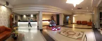 Surya Hotel Duri - Kolam Renang