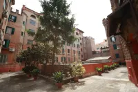 Vacanze Romane Vaticano Hotels near Piazza del Risorgimento