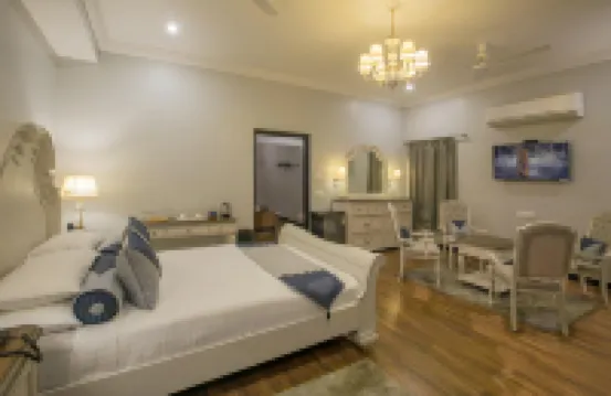 Tuli Veer Bagh Resort Turia