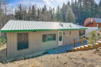 Steps to Lake Isabel & Trails! Mtn-view Hideaway - Homestays