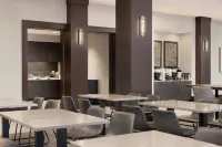 Residence Inn Portsmouth Downtown/Waterfront - breakfast