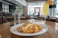 Hilton Garden Inn Denver Downtown - Breakfast