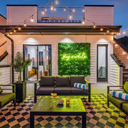 2 Hot Tubs Karaoke Game Room Downtown Nashville