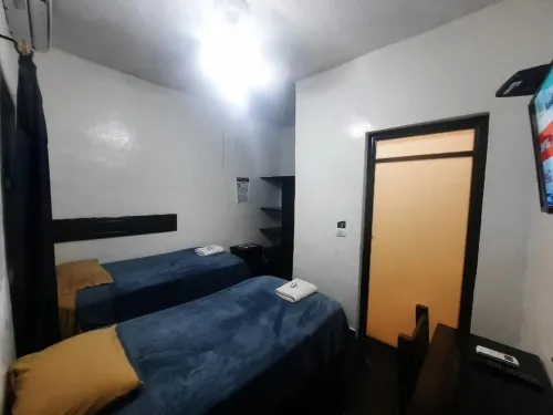 García's Suites y Hotel Alameda - 2 étoiles