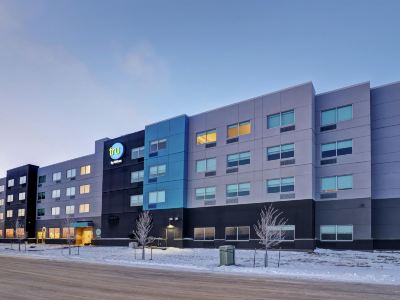 Tru by Hilton Edmonton Windermere