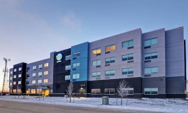 Tru by Hilton Edmonton Windermere