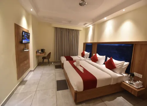 Hotel Vaishno Devi Heights - 3-Star