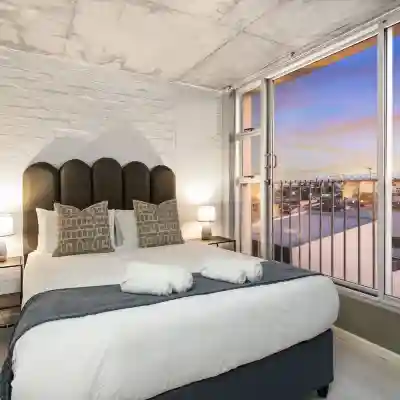 The Hub 602 Rooms