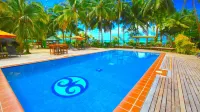 Le Vasa Resort - Pools