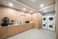 Blixx Hotel
