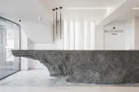 Delos Hotel