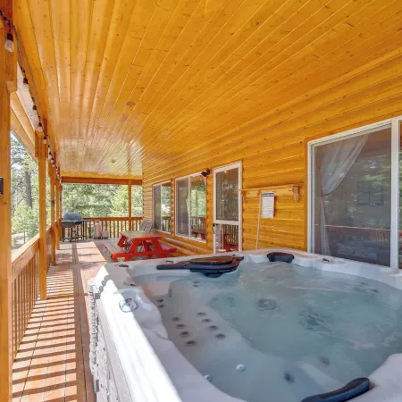 Duck Creek Village Cabin Near National Forest!