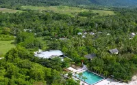 8988 Beach Resort - parking