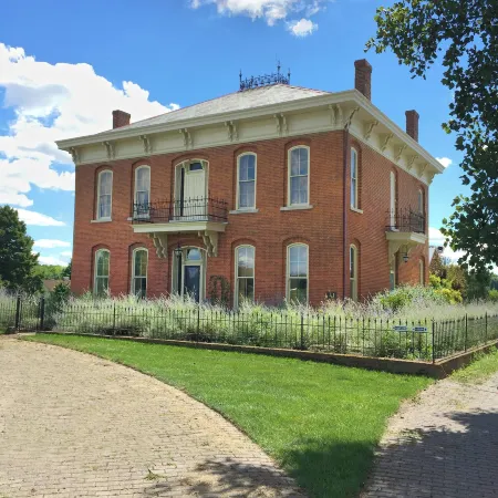 Rising Hall B&B