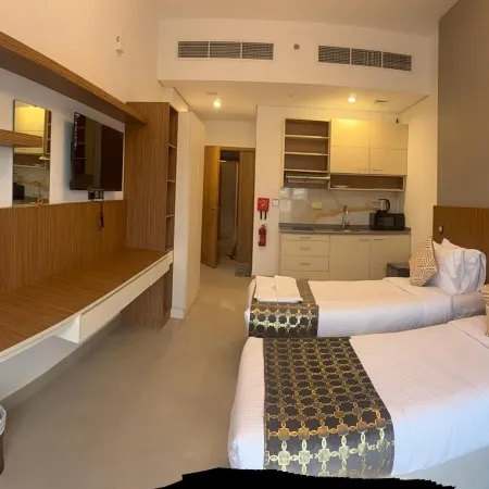 THE SAJ HOTEL APARTMENTS Отели рядом с достопримечательностью «Торговый центр Al Manar»