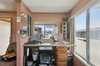 Curry’s Motel by OYO Saginaw MI - موقف سيارات