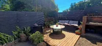 Te Maori House - Beach