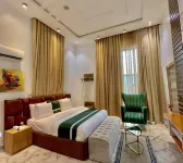Lisa Suites