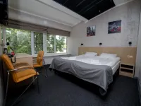 Hotel Kristinn Hotel berhampiran Stesen Vykhino