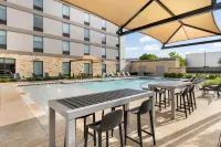 Home2 Suites by Hilton Dallas Addison - Pools