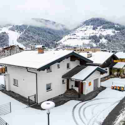 Spa Chalet by we Rent Hotel Exterior