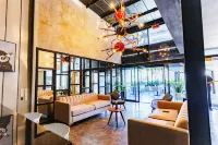 Cardedeu Express Hotel - parking