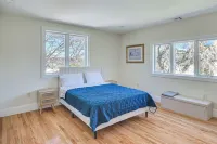 2 Mi to Nantasket Beach! Group Retreat w/ Patio - Wifi