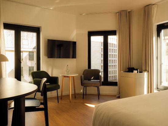 9Hotel Sablon