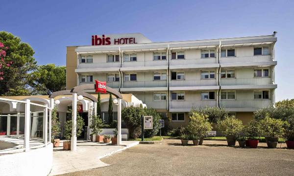 Ibis Nîmes Ouest