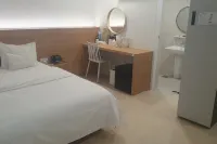 Geoje Dongbeck Hotel Gohyeon - 3つ星
