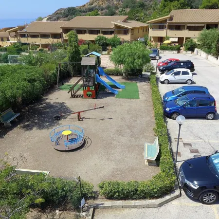 Case Vacanza Renella 3 Beds Balcony, Wifi, Self-Catering, 200mt from the Sea