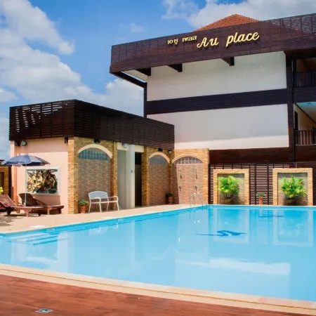 AU Place Hotel