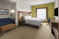 Holiday Inn Express & Suites NEW IBERIA-AVERY ISLAND by IHG - parking