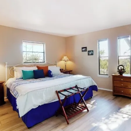 Lovely 2-story Home With Upper & Lower Decks, Gorgeous Lake & Hill Country Views
