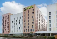 B&B Hotel Lille Villeneuve d'Ascq Grand Stade 3 étoiles - バー