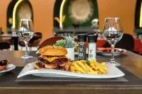The Kingdom Resort - breakfast