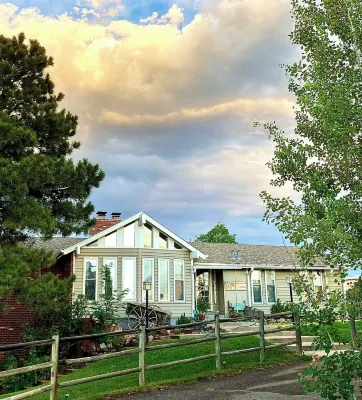 Country Living for Grandparents, Travel Nurses and Execs! - Apartments