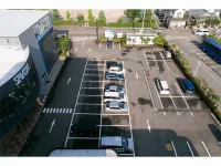 埃姆攝政酒店 - 停車場