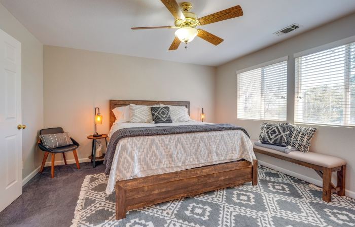 Sierra Foothills Retreat With Public Lake Access