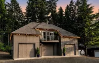Luxury Mountain Retreat: Hot Tub, Sauna, Gym, Game Room, EV Charger - 4-Star