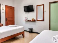 Bawangan Hotel Express - parking