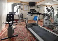 Best Western Plus Richmond Airport Hotel - Gym
