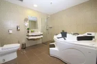 Vandal Hotels - Gym