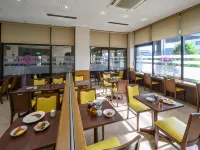 Hisai Green Hotel - Parkplatz
